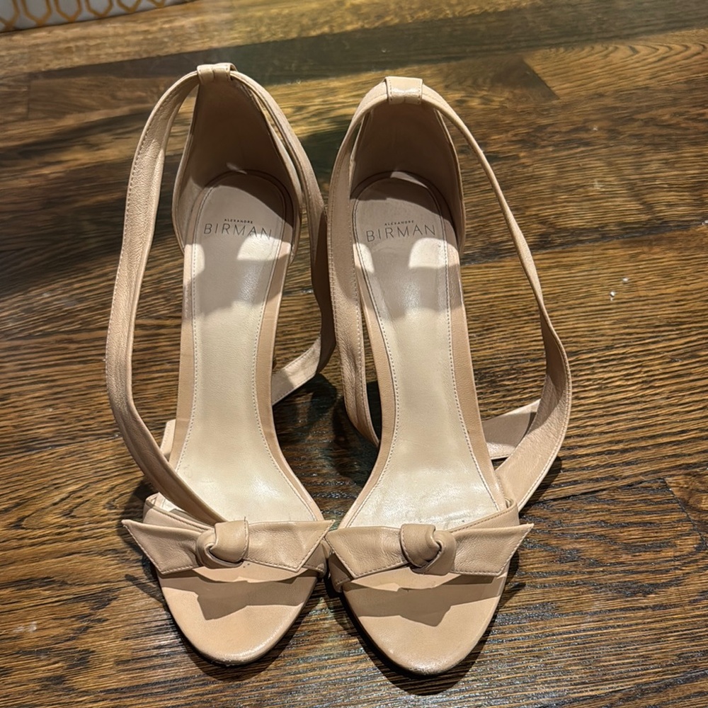 Alexandre Birman Tan Heels with Knot Detail
